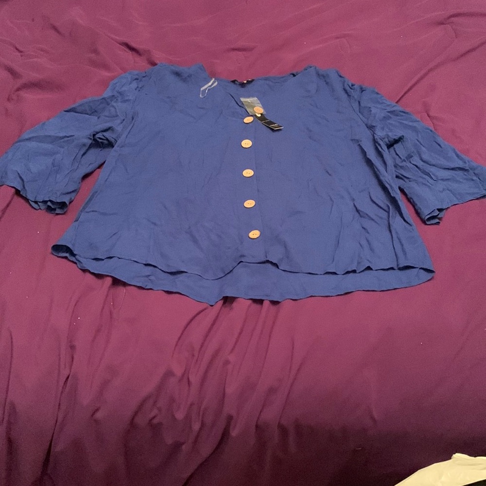 Unique Spectrum long sleeve button blouse size 3X NWT